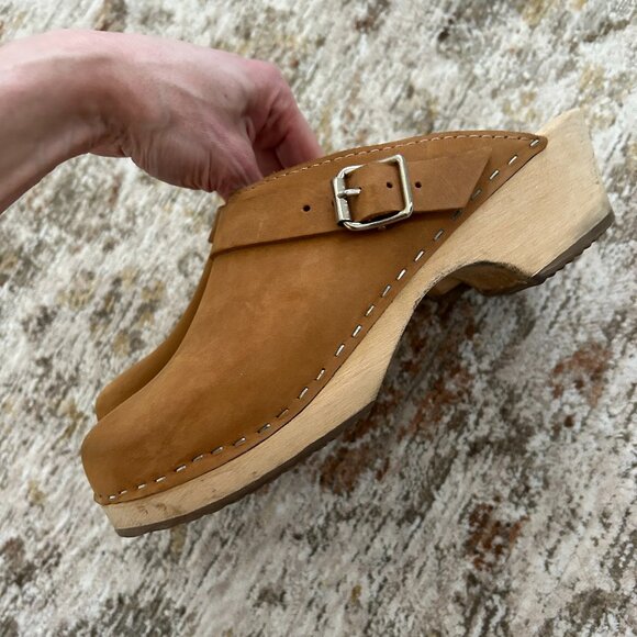 Lotta's from Stockholm Classic Brown/Tan Clogs in Oiled Nubuck (size 38) - Picture 8 of 8